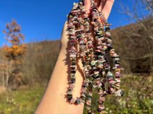 Charger l'image dans la galerie, Perles en tourmaline multicolore, forme chips