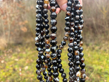 Charger l'image dans la galerie, Perles en agate rubanée entre 8 et 10mm
