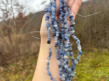 Charger l'image dans la galerie, Perles en aventurine bleue, forme chips
