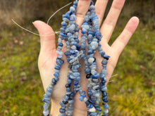 Charger l'image dans la galerie, Perles en aventurine bleue, forme chips