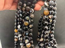 Charger l'image dans la galerie, Perles en agate rubanée entre 8 et 10mm
