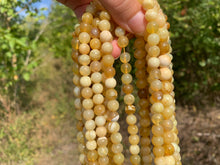 Charger l'image dans la galerie, Perles en opale commune jaune entre 6 et 10mm