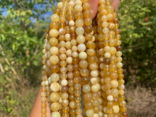 Charger l'image dans la galerie, Perles en opale commune jaune entre 6 et 10mm