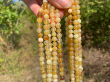 Charger l'image dans la galerie, Perles en opale commune jaune entre 6 et 10mm
