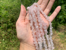 Charger l'image dans la galerie, Perles en quartz rose, forme chips