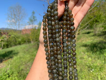 Charger l'image dans la galerie, Perles en labradorite entre 6 et 8mm LU