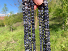 Charger l'image dans la galerie, Perles en iolite entre 6 et 10mm ID