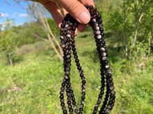 Charger l'image dans la galerie, Perles en obsidienne argentée entre 6 et 8mm OAD
