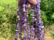 Charger l'image dans la galerie, Perles en améthyste, forme chips