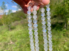 Charger l'image dans la galerie, Perles en labradorite blanche entre 4 et 8mm LBQ