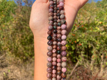 Charger l'image dans la galerie, Perles en dolomite entre 6 et 8mm