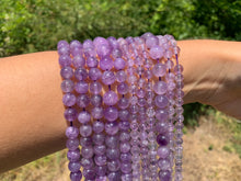 Charger l'image dans la galerie, Perles en améthyste entre 6 et 10mm AT
