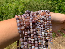 Charger l'image dans la galerie, Perles en agate du Botswana entre 6 et 10mm ABD