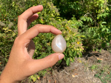 Charger l'image dans la galerie, Microcline / Pierre de lune 3