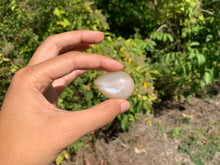 Charger l'image dans la galerie, Microcline / Pierre de lune 3
