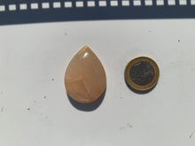 Charger l'image dans la galerie, Microcline / Pierre de lune 3