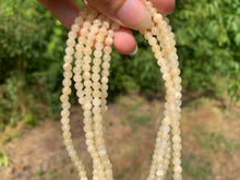 Charger l'image dans la galerie, Perles en calcite jaune entre 4 et 10mm
