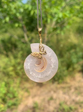 Charger l'image dans la galerie, Bélière papillon de taille moyenne (argentée, dorée, rosée)