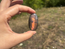 Charger l'image dans la galerie, Galet en labradorite 1