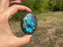 Charger l'image dans la galerie, Galet en labradorite 2