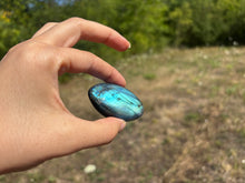 Charger l'image dans la galerie, Galet en labradorite 3
