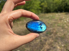 Charger l'image dans la galerie, Galet en labradorite 4
