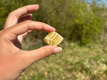 Charger l'image dans la galerie, Calcite jaune 18