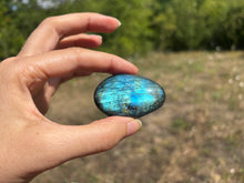 Charger l'image dans la galerie, Galet en labradorite 5