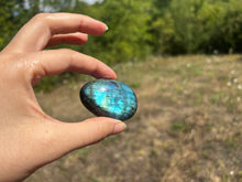 Charger l'image dans la galerie, Galet en labradorite 5