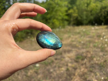 Charger l'image dans la galerie, Galet en labradorite 5