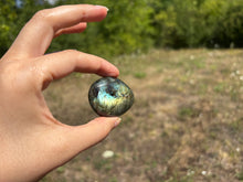 Charger l'image dans la galerie, Galet en labradorite 6