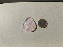 Charger l'image dans la galerie, VENDU Quartz rose 59