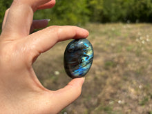 Charger l'image dans la galerie, Galet en labradorite 8