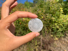 Charger l'image dans la galerie, Quartz solaire polis 9