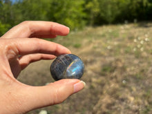 Charger l'image dans la galerie, Galet en labradorite 11