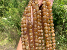 Charger l'image dans la galerie, Perles en apatite jaune entre 4 et 8-9mm