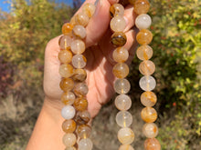 Charger l'image dans la galerie, Perles en quartz hématoïde jaune entre 6 et 10mm