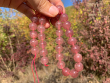Charger l'image dans la galerie, Perles en quartz à inclusions de mica entre 4 et 12mm QMD