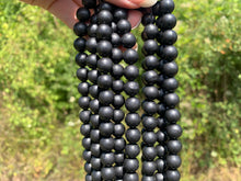 Charger l'image dans la galerie, Perles en shungite entre 4 et 10mm