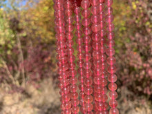 Charger l'image dans la galerie, Perles en quartz à inclusions de mica entre 4 et 10mm QMT