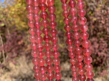 Charger l'image dans la galerie, Perles en quartz à inclusions de mica entre 4 et 10mm QMT