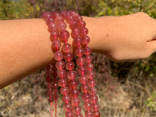 Charger l'image dans la galerie, Perles en quartz à inclusions de mica entre 4 et 10mm QMT