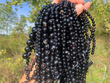 Charger l'image dans la galerie, Perles en onyx entre 4 et 14mm