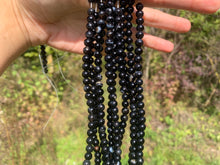 Charger l'image dans la galerie, Perles en onyx entre 4 et 14mm