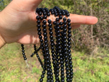 Charger l'image dans la galerie, Perles en agate noire entre 4 et 20mm