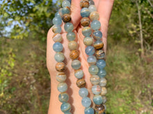 Charger l'image dans la galerie, Perles en calcite bleue entre 6 et 10mm