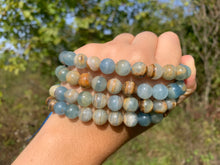 Charger l'image dans la galerie, Perles en calcite bleue entre 6 et 10mm