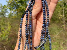 Charger l'image dans la galerie, Perles en dumortiérite entre 4 et 8mm