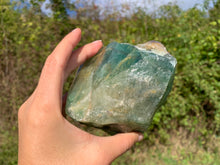 Charger l'image dans la galerie, Fluorite brut de Madagascar