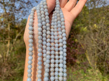 Charger l'image dans la galerie, Perles en angélite entre 6 et 10mm AU